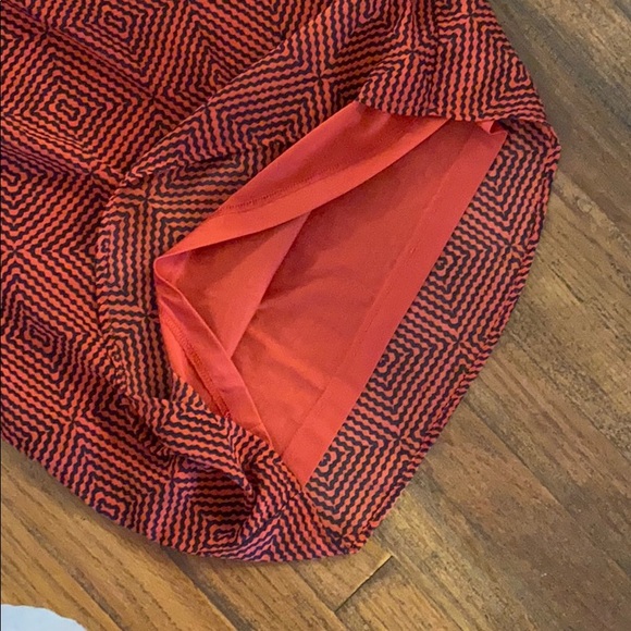 H&M Abstract Print Easy-Wear Shift Dress - Picture 3 of 7